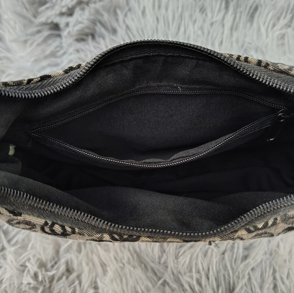 Minicci Hobo-style Patterned Canvas Logo Print Shoulder Bag - Picture 9 of 16